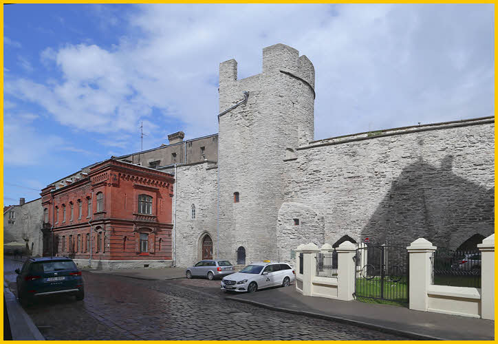 Lower Town Wall